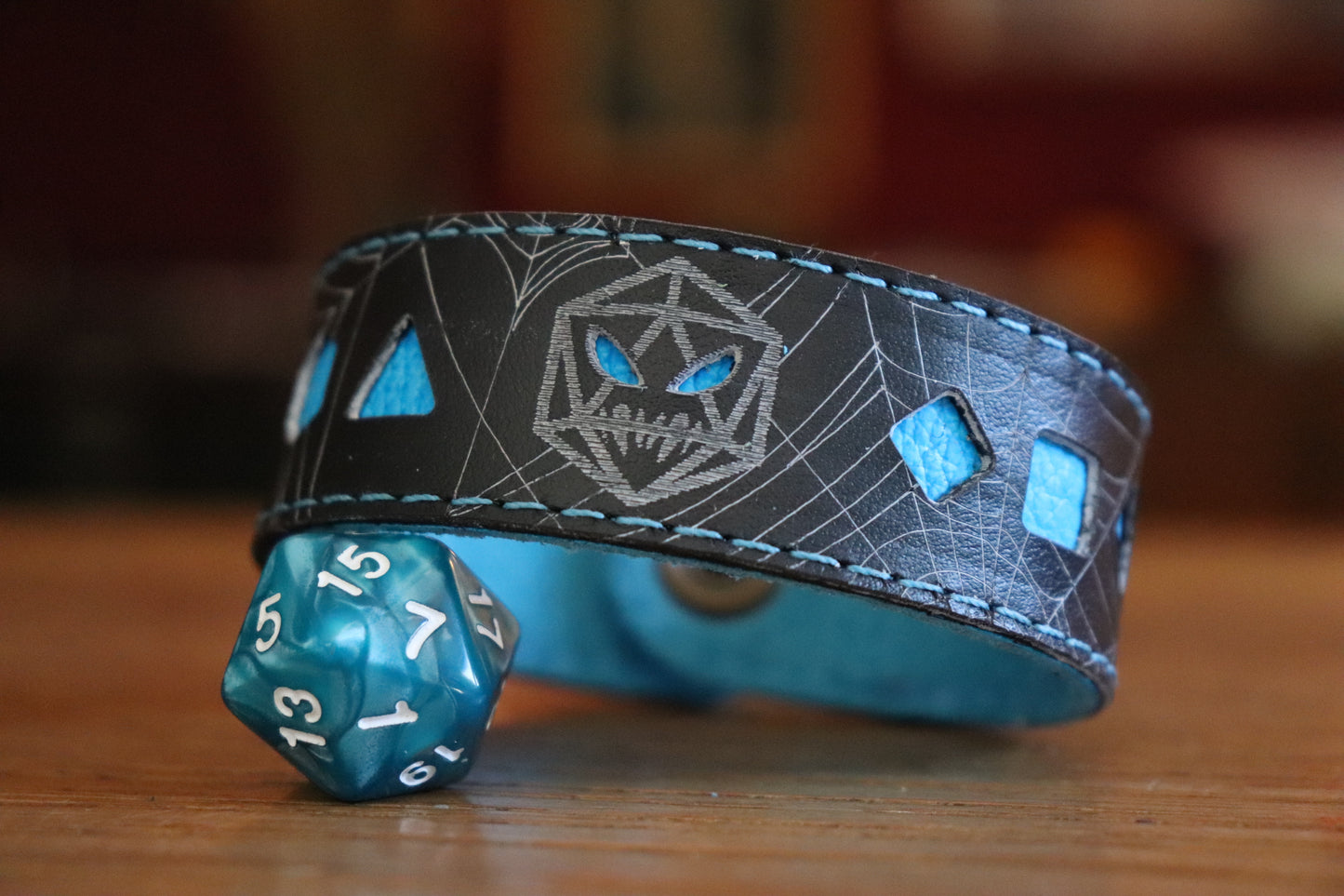 Dice-o'-Lantern - webbed black