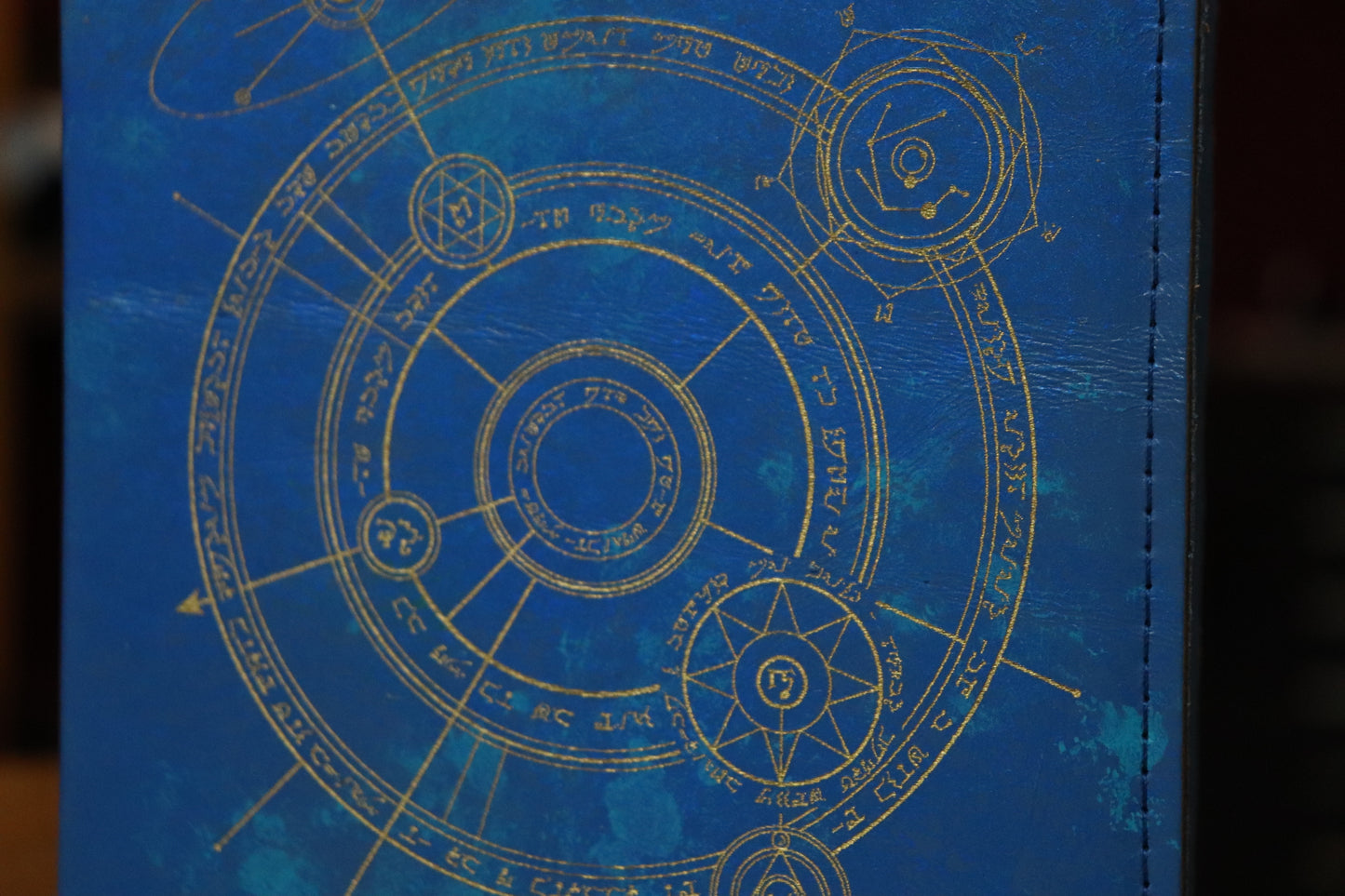 Blue painted Conjurer with gold inlay for B.