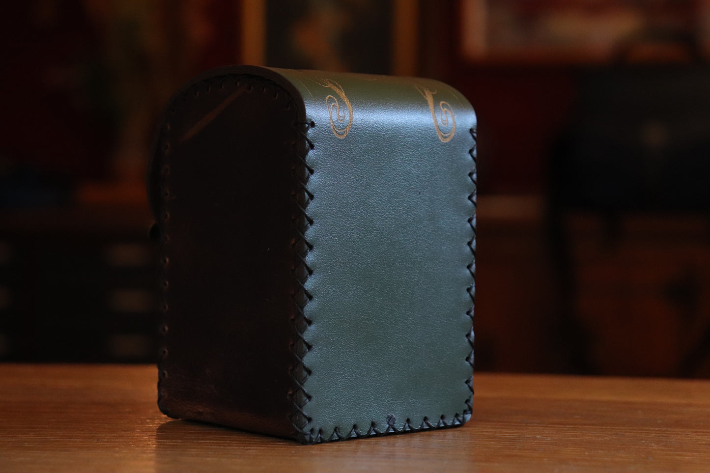 Magic: The Gathering Deck Box - Lord of the Rings Version