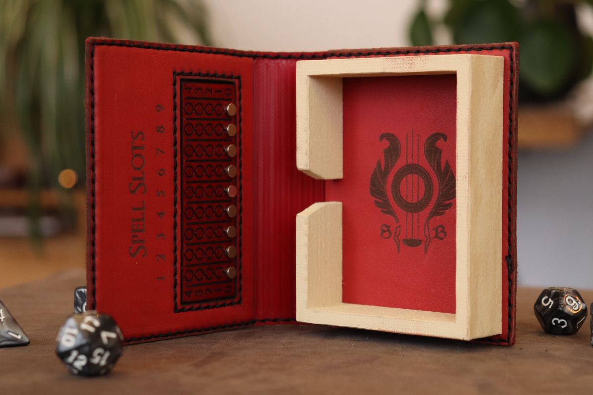 Caster Compendium - Regular, Sorcerer (Red)