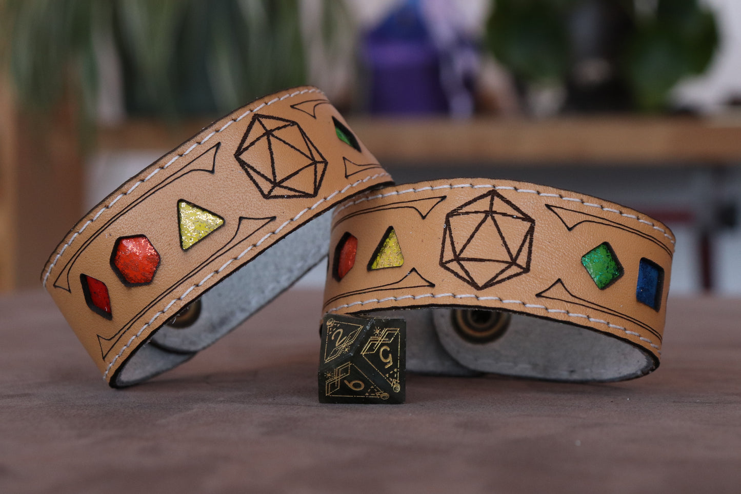 D20 Sparkling Rainbow bracelet