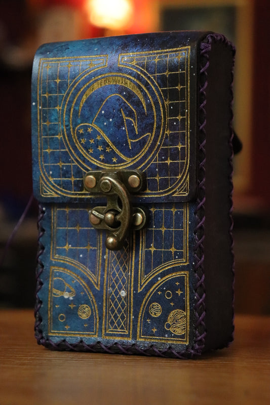 Custom Tarot pouch M. v Erp