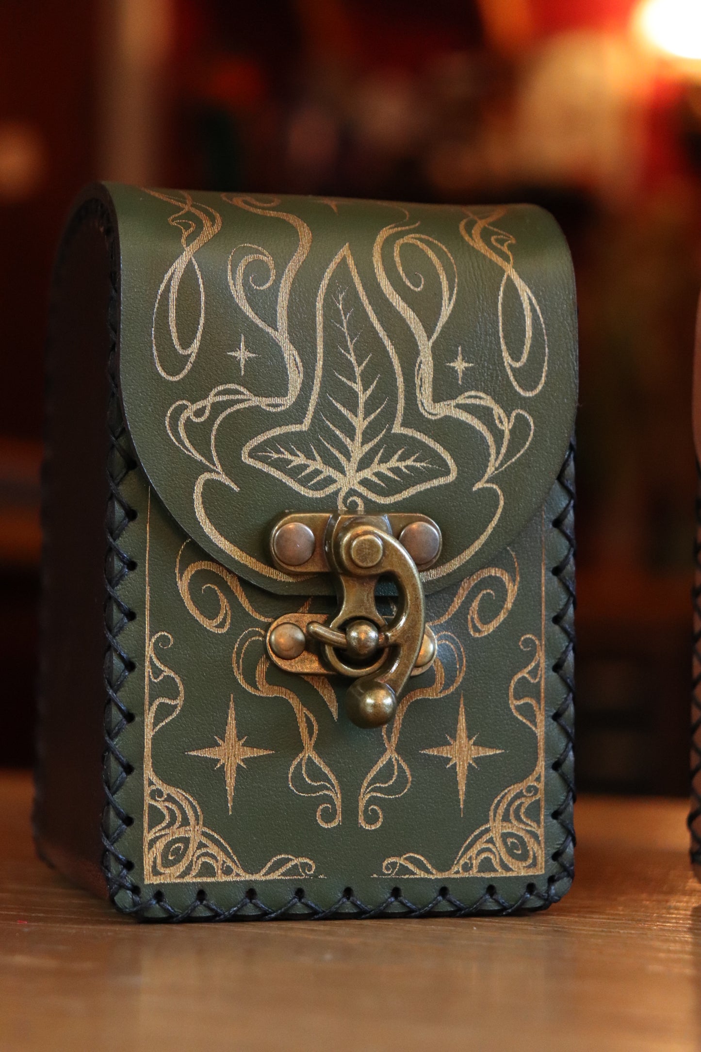 Magic: The Gathering Deck Box - Lord of the Rings Version