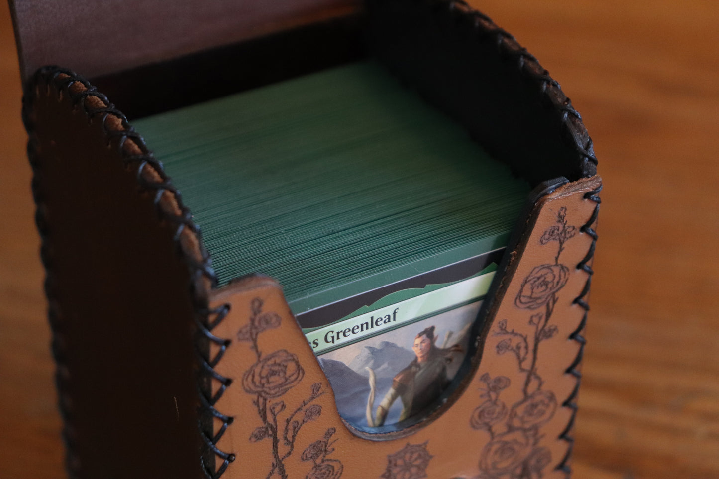 Magic: The Gathering Deck Box - Lord of the Rings Version