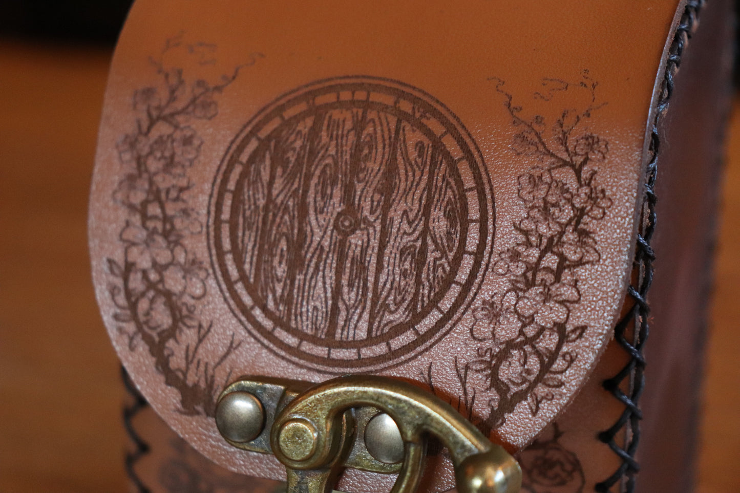 Magic: The Gathering Deck Box - Lord of the Rings Version