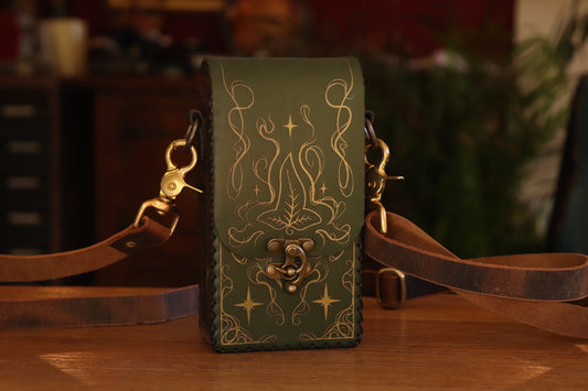 Leaves of Lórien - green and gold inlay festival pouch