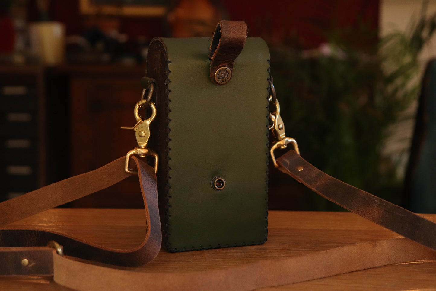 Leaves of Lórien - green and gold inlay festival pouch