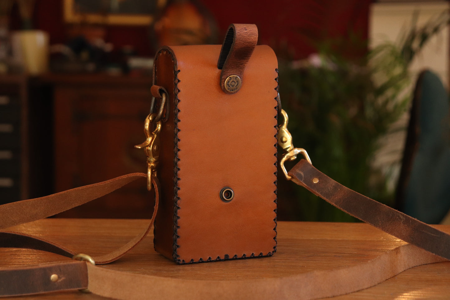 Leaves of Lórien - brown festival pouch