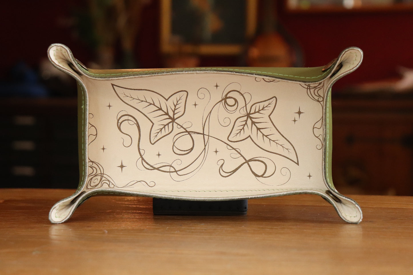 Leaves of Lórien - Dice Tray